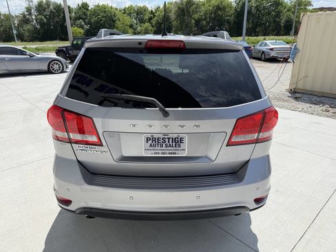Used 2019 Dodge Journey SE FWD image 6