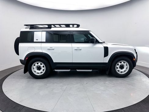 Used 2023 Land Rover Defender 110 S image 37