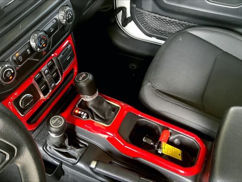 Used 2021 Jeep Wrangler Unlimited Sport AWD/4WD image 16