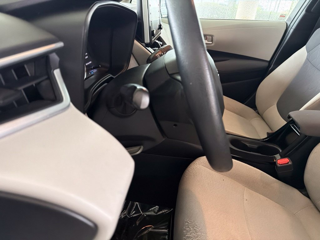 Used 2021 Toyota Corolla LE w/ Carpet Mat Package (TMS) FWD image 33