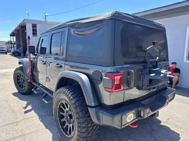Used 2022 Jeep Wrangler Unlimited Rubicon w/ LED Lighting Group AWD/4WD image 7