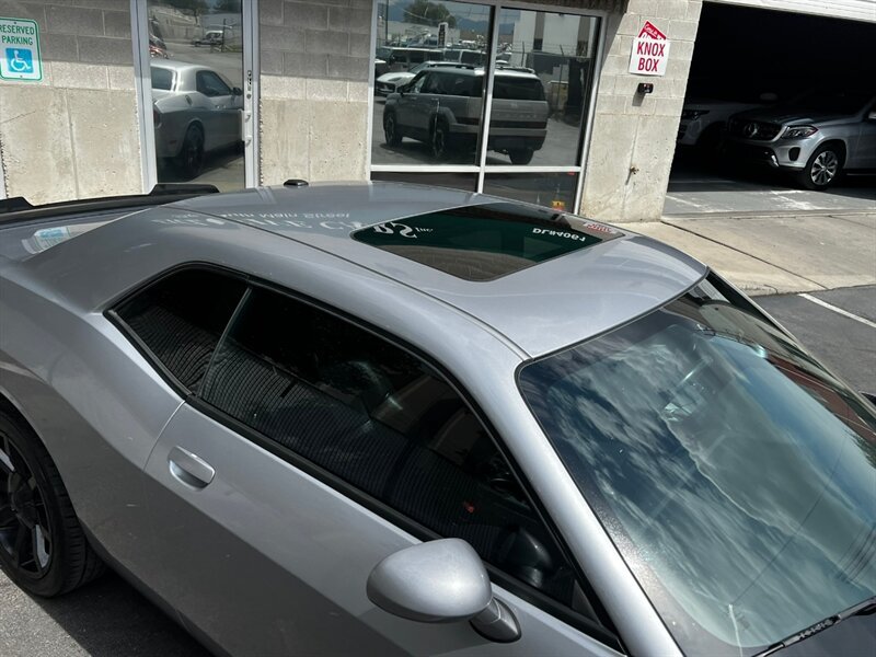 Used 2013 Dodge Challenger SXT Plus RWD image 9