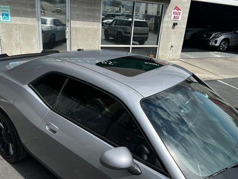 Used 2013 Dodge Challenger SXT Plus RWD image 9