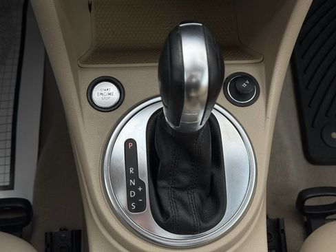 Used 2014 Volkswagen Beetle 1.8T image 21