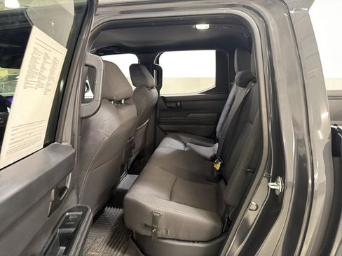 Used 2024 Toyota Tacoma SR5 AWD/4WD image 8