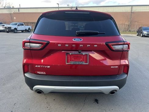 Used 2023 Ford Escape Active image 6