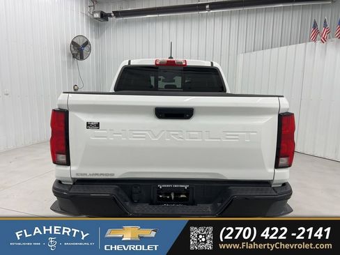 Used 2024 Chevrolet Colorado Z71 w/ Z71 Convenience Package 2 image 4