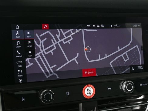 Certified 2025 Porsche Macan image 13