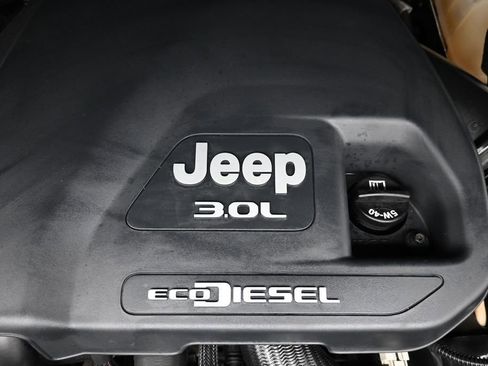 Used 2021 Jeep Wrangler Unlimited Rubicon AWD/4WD image 27