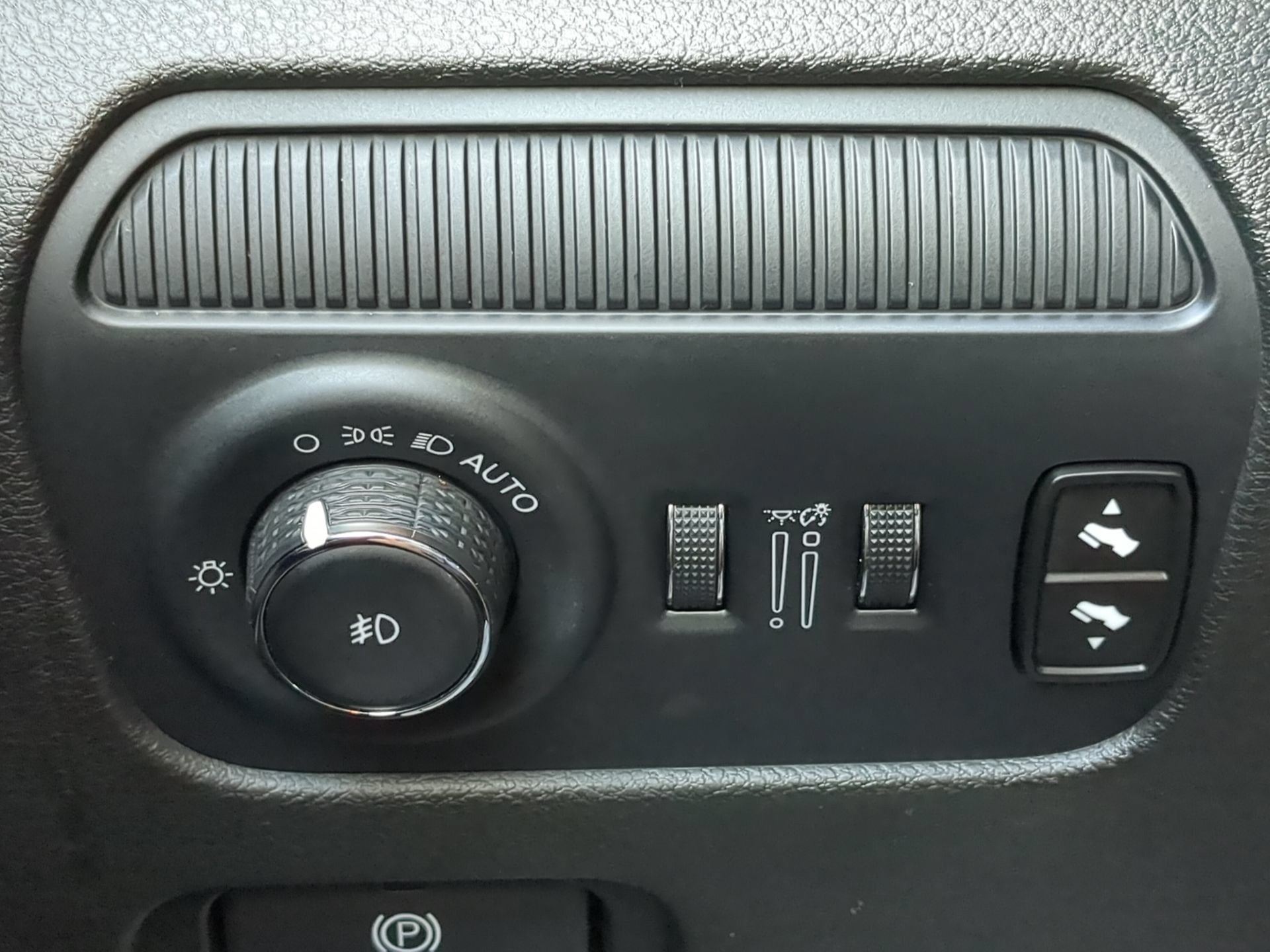 Used 2024 Jeep Wagoneer Series II AWD/4WD image 66