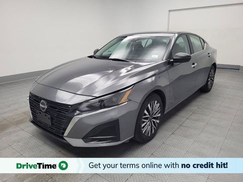 Used 2025 Nissan Altima 2.5 SV FWD image 1