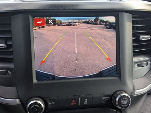 Used 2024 RAM 3500 Big Horn image 18