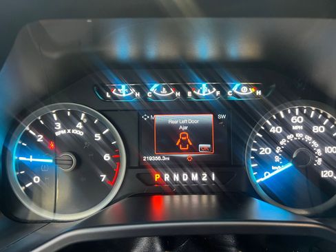 Used 2016 Ford F150 XLT w/ Equipment Group 302A Luxury image 39