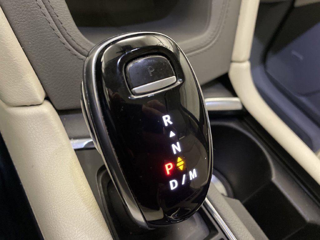 Used 2020 Cadillac XT6 Premium Luxury AWD/4WD image 9