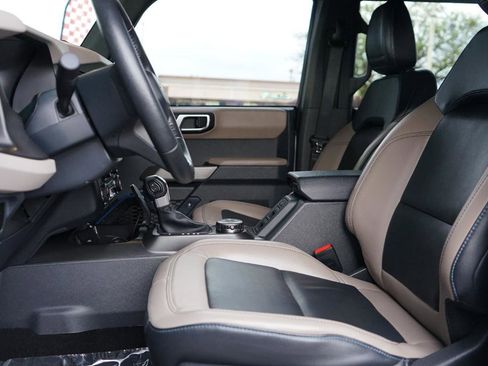 Used 2023 Ford Bronco Wildtrak AWD/4WD image 21