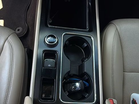 Used 2020 Lincoln Corsair Reserve FWD image 14