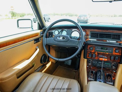 Used 1987 Jaguar XJ6 image 45