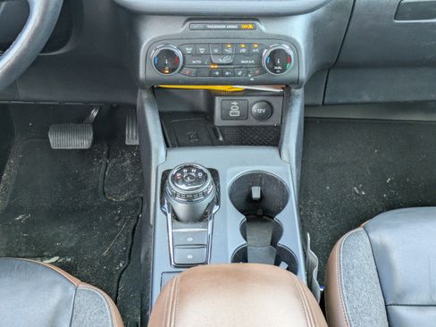 Used 2023 Ford Bronco Sport Outer Banks w/ Tech Package AWD/4WD image 17