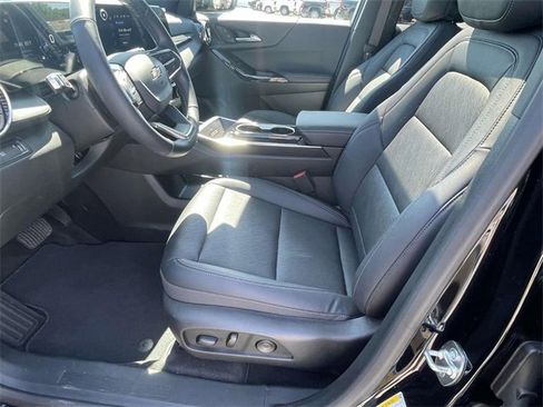 Certified 2025 Chevrolet Equinox LT w/ Convenience Package II image 14