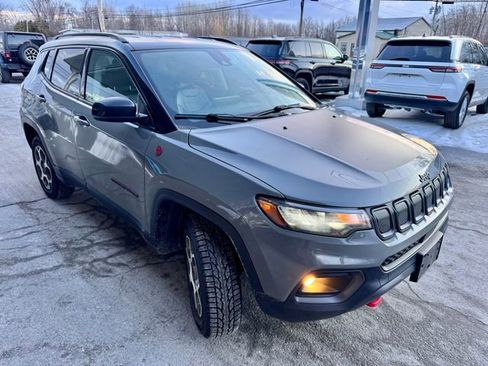Used 2022 Jeep Compass Trailhawk w/ Trailhawk Convenience Group image 6