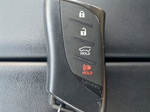 Used 2023 Lexus GX 460 image 31