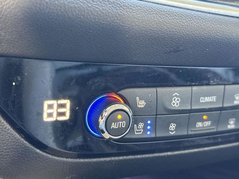 Used 2022 Buick Enclave Avenir w/ Avenir Technology Package image 20