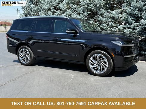 Used 2025 Lincoln Navigator Reserve AWD/4WD image 11