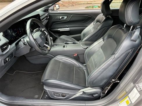 Used 2024 Ford Mustang Premium image 11