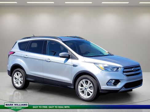 Used 2018 Ford Escape SE AWD/4WD image 1