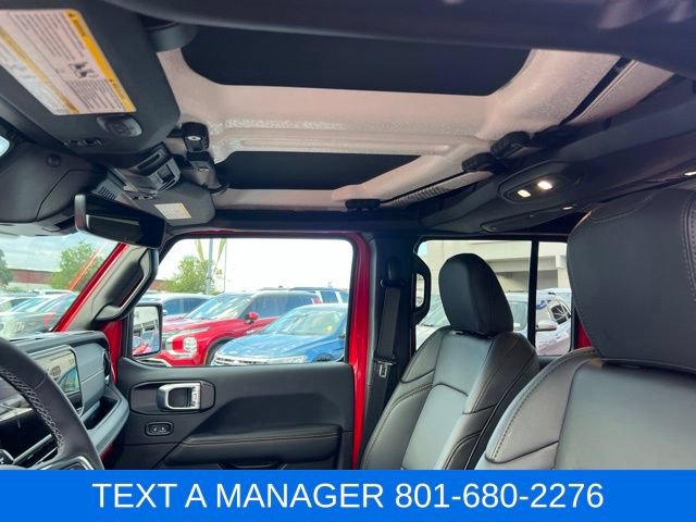 New 2026 Jeep Wrangler Unlimited Sahara w/ Whitecap Package AWD/4WD image 33