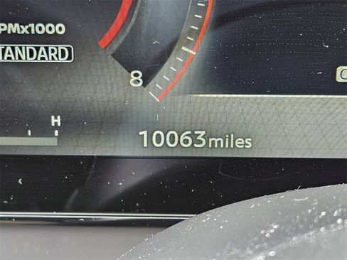 Certified 2025 Nissan Kicks SR image 31