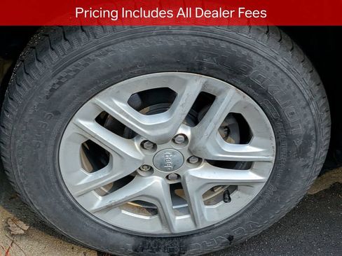 Used 2019 Jeep Compass Sport FWD image 7