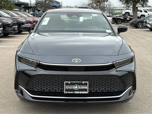 New 2026 Toyota Crown Nightshade image 2