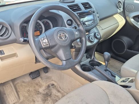 Used 2011 Toyota RAV4 2WD w/ Upgrade Value Pkg image 10