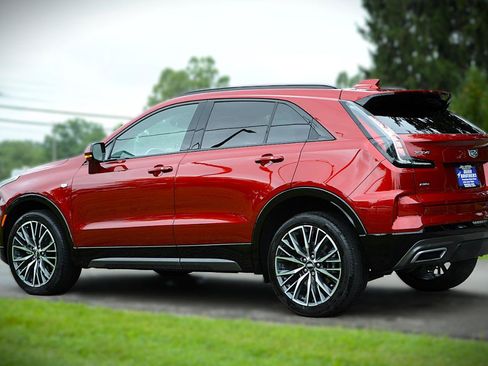 Used 2024 Cadillac XT4 Sport AWD/4WD image 7