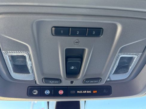 Used 2021 Chevrolet Silverado 1500 LT image 23