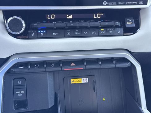 Used 2023 Toyota Tundra Capstone image 33