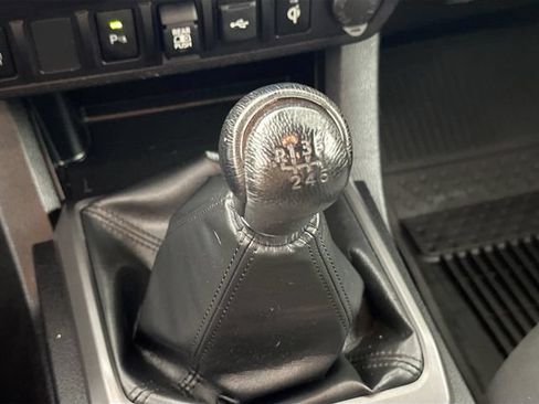 Used 2022 Toyota Tacoma TRD Sport w/ Technology Package AWD/4WD image 14