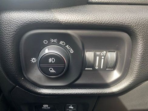 Used 2025 RAM 1500 Big Horn AWD/4WD image 24