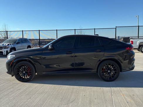 Used 2022 BMW X6 M50i w/ Executive Package image 2