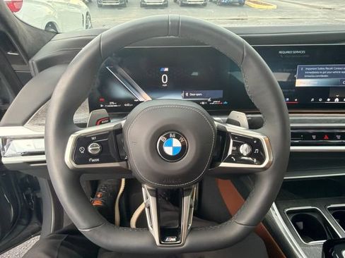 Used 2023 BMW 760i xDrive AWD/4WD image 7