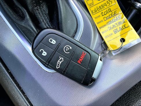Used 2019 Dodge Charger Scat Pack w/ Plus Group RWD image 18