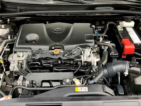 Used 2020 Toyota Camry L FWD image 28