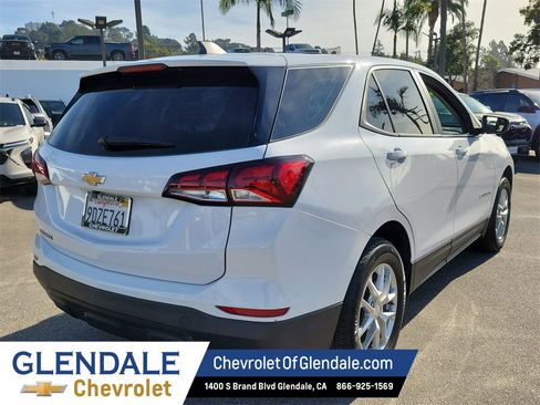Used 2023 Chevrolet Equinox LS image 12
