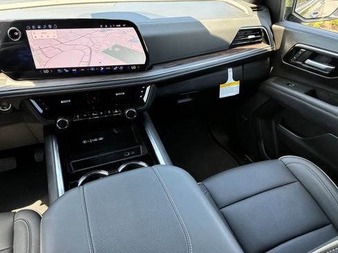 Used 2026 Chevrolet Tahoe Premier image 20