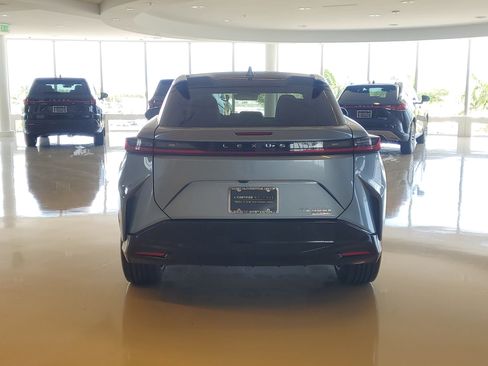 Certified 2023 Lexus RZ 450e Premium w/ Accessory Package (2T) AWD/4WD image 9
