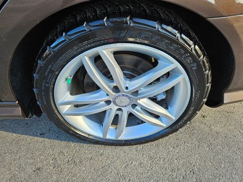 Used 2014 Mercedes-Benz C 300 4MATIC Sedan image 9