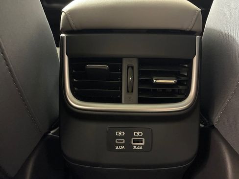 Used 2025 Subaru Outback Premium w/ Popular Package #1A AWD/4WD image 27
