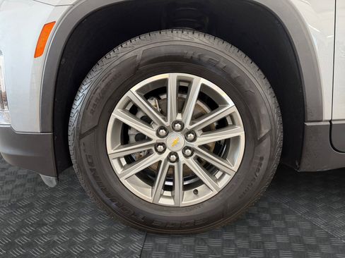 Used 2023 Chevrolet Traverse LT w/ LPO, Floor Liner Package AWD/4WD image 33