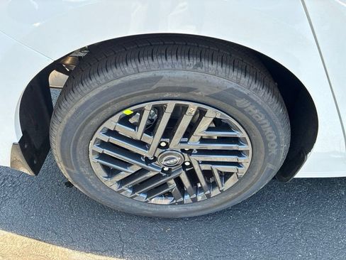 New 2026 Nissan Sentra SV w/ Floor Mat Package FWD image 9